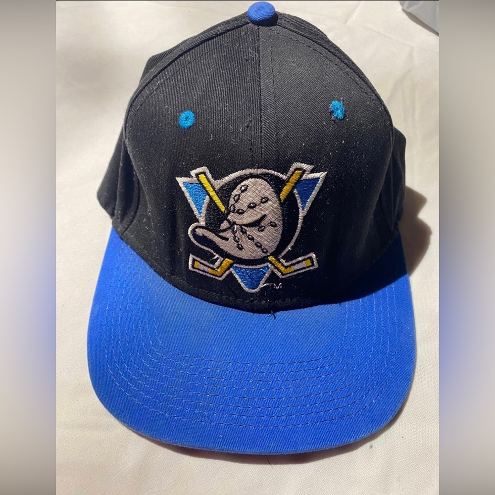 Vintage NHL Anaheim mighty ducks snapback hat cap